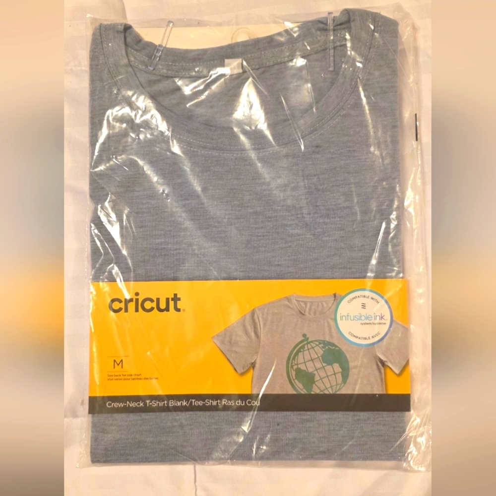 NWT Cricut Crew Neck T-shirt Blank Sz Med Gray Compatible With Infusible Ink
